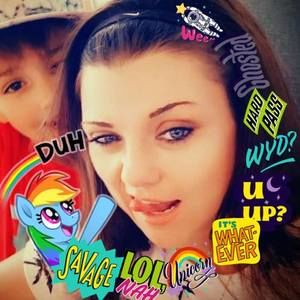 Meet your Posher, Leigh